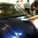 How to remove scratches on a car